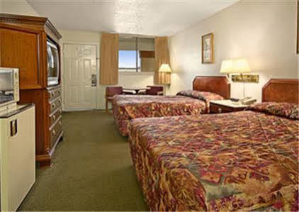 ทราเวลลอดจ์ บาย วินด์แฮม นิวออร์ลีนส์ เวสต์ ฮาร์วีย์ โฮเต็ล Hotel ภายนอก รูปภาพ