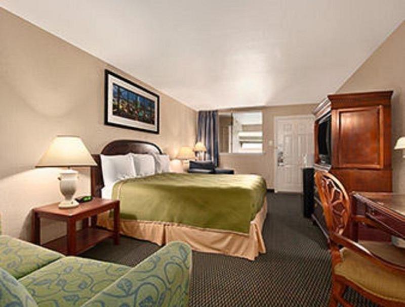 ทราเวลลอดจ์ บาย วินด์แฮม นิวออร์ลีนส์ เวสต์ ฮาร์วีย์ โฮเต็ล Hotel ภายนอก รูปภาพ