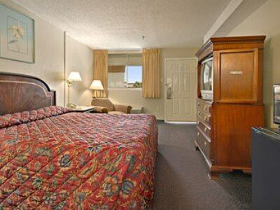 ทราเวลลอดจ์ บาย วินด์แฮม นิวออร์ลีนส์ เวสต์ ฮาร์วีย์ โฮเต็ล Hotel ภายนอก รูปภาพ